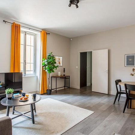Large Modern And Calm Flat At The Doors Of Panier In Marseille - Welkeys Apartment Bagian luar foto